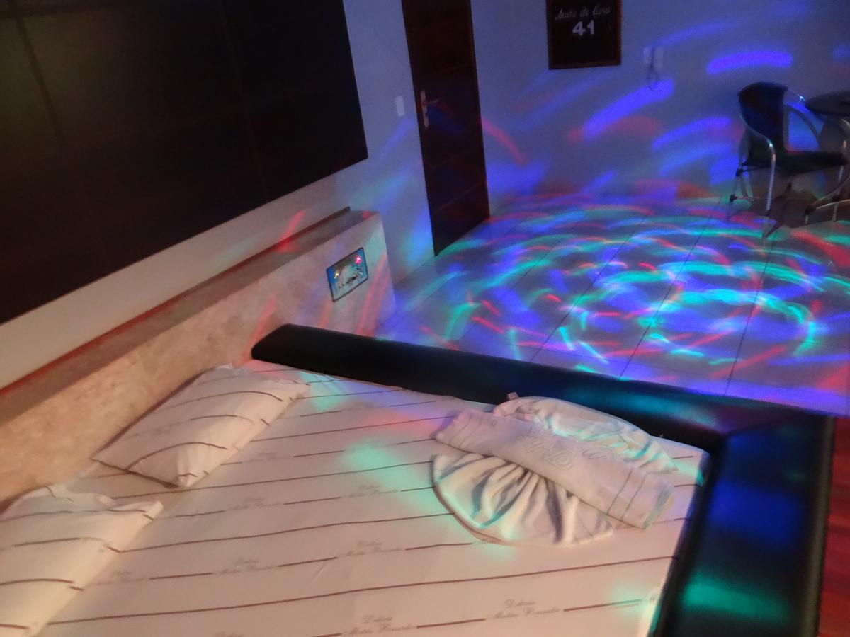 Delirio Moteis Pousada Dourados Zewnętrze zdjęcie
